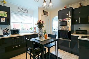 Kitchen- click for photo gallery